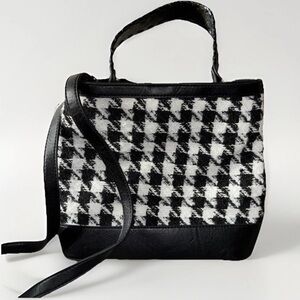 Jen & Co. Elodie Houndstooth Crossbody Vegan Leather Shoulder Bag Black White‎